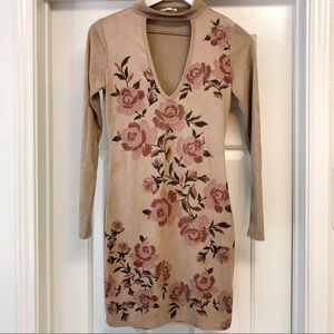 A’gaci Bodycon Velvet Floral Dress